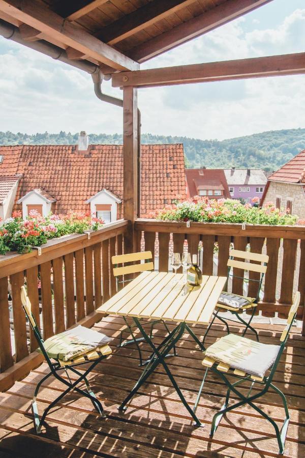 Weingut Leininger Ferienwohnungen Eibelstadt Bagian luar foto